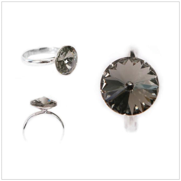 Swarovski Element Luxury Ring Black Diamond (Size 58)
